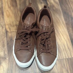Banana Republic Women’s Leather Tan Sneakers